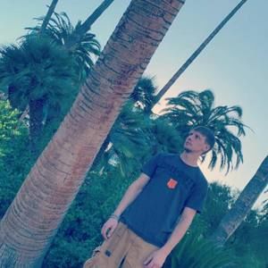 Meet your Posher, Cody